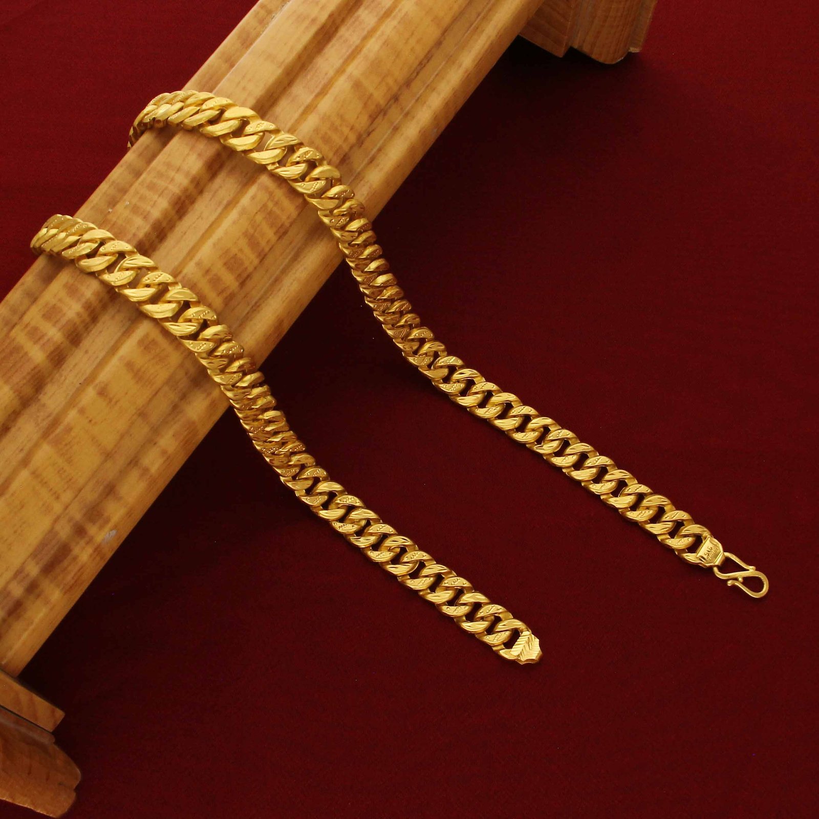 FANCY CHAIN